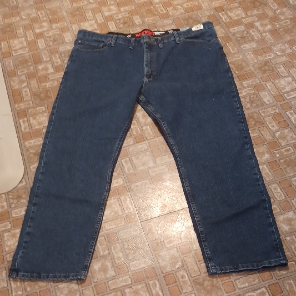 Wrangler Men's Relaxed Fit Blue Jeans 40x30 New With Tags